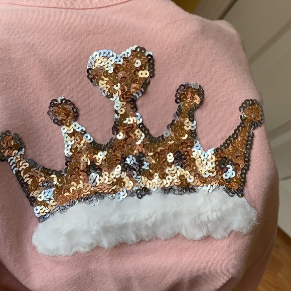 Children’s Place Crown Top - Picture 2 of 2